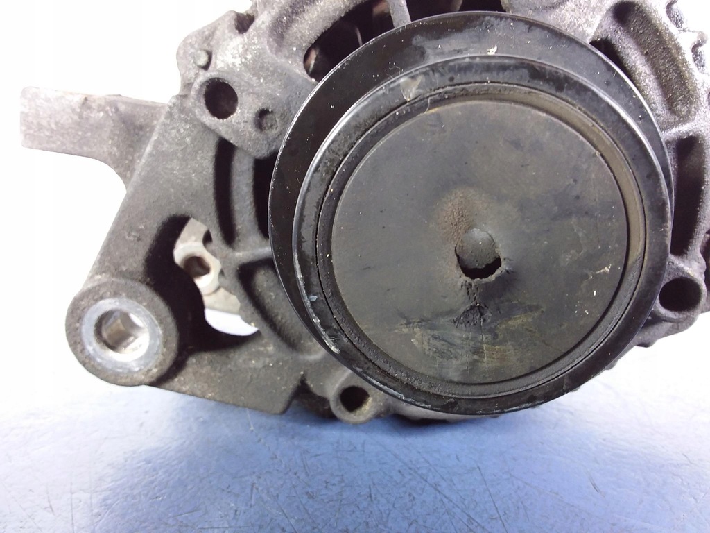 фото №6, Toyota yaris iii генератор 27060-oy160