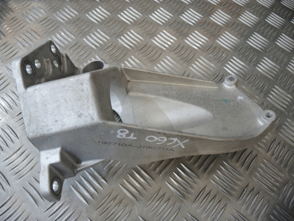 фото №1, Кронштейн кронштейн volvo xc60 ii t8 гибрид 32202602