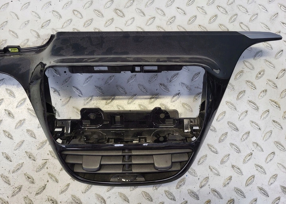 фото №10, Навигация дисплей экран рамка peugeot 208 i 12