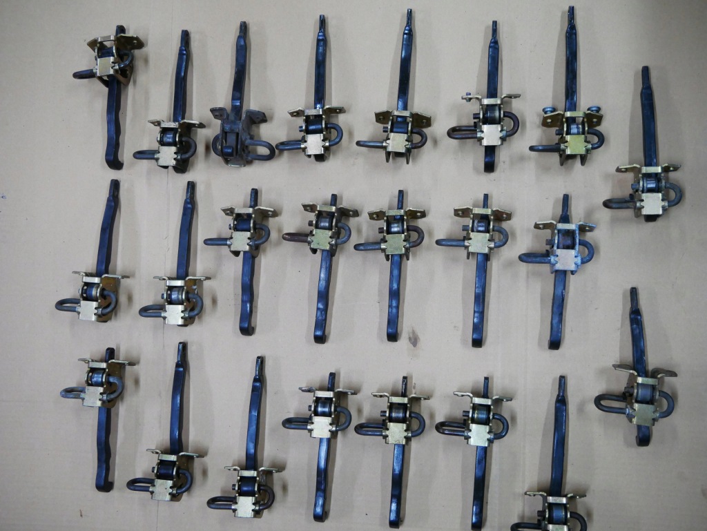 Купить Bmw e39 ограничитель передних дверь перед 8193447