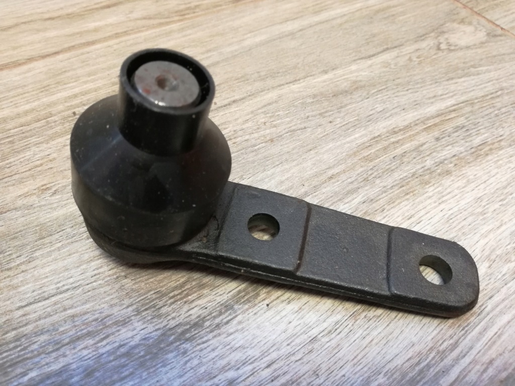 фото №1, Шарова опора важеля ford escort 91 jbj143 rg 1047853