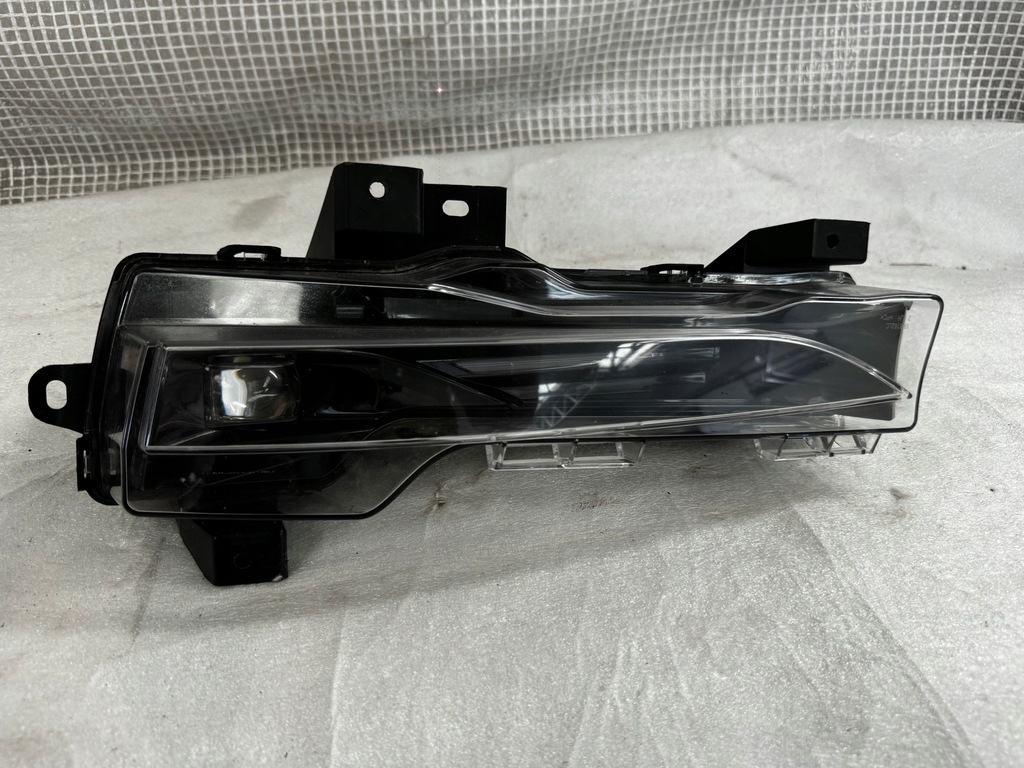 фото №1, Tesla 3 iii y лівий протитуманна фара