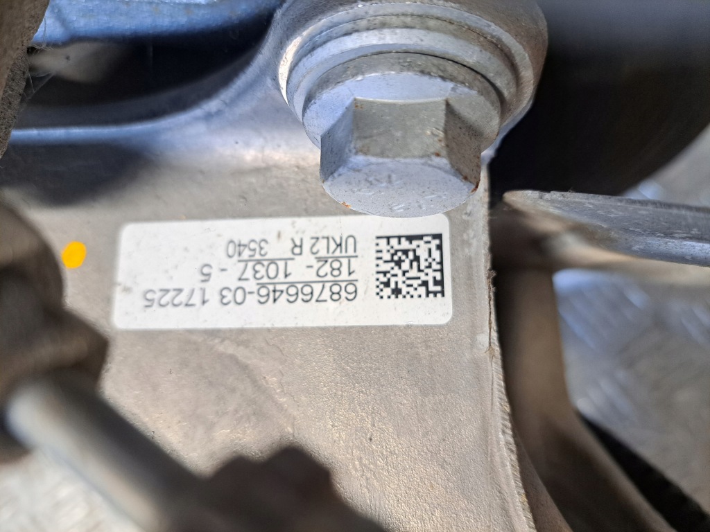 Bmw x1 f48 2.0 d 4x4 поворотний кулак амортизатор правий перед 6876646 nowa Оригінал