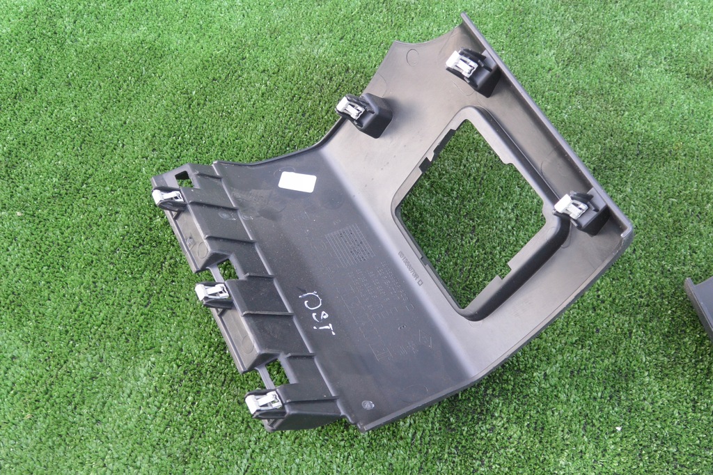 фото №8, Защита заглушка консоли корпус комплект dacia renault duster ii