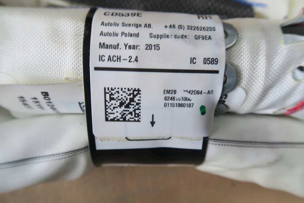 фото №2, Ford s-max mk2 шторка безопасности правая оригинал