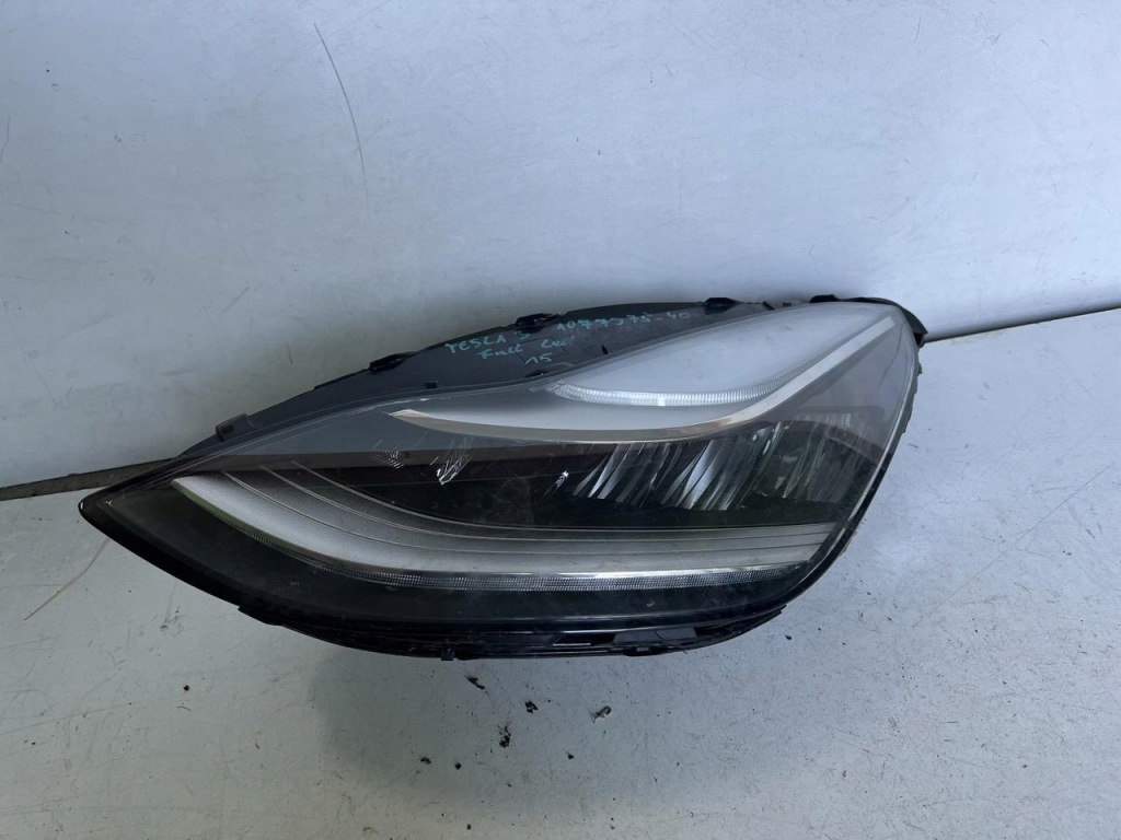 Купить Фара левая перед tesla 3 full led