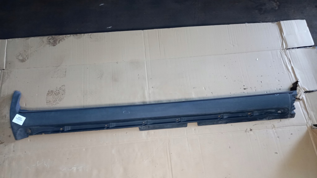 фото №1, Молдинг порог правая 30698369 volvo xc70 05-07r