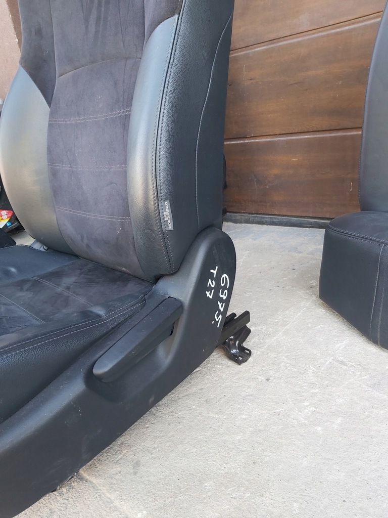 фото №6, Toyota avensis t27 сиденья кожа alcantara