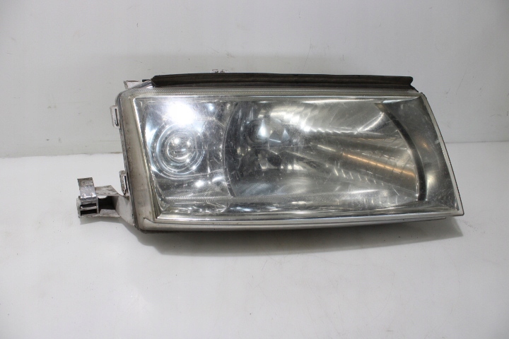фото №1, Лампа правая передняя skoda octavia ii