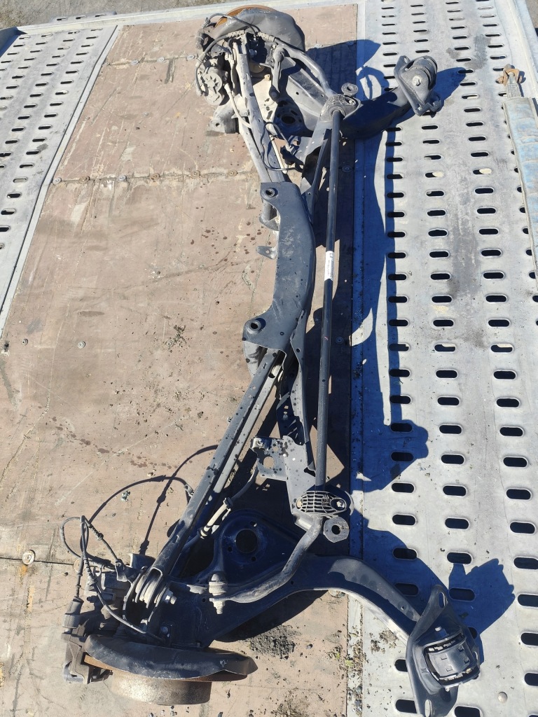 фото №1, Mini clubman f54 подвеска задняя подрамник демонтаж