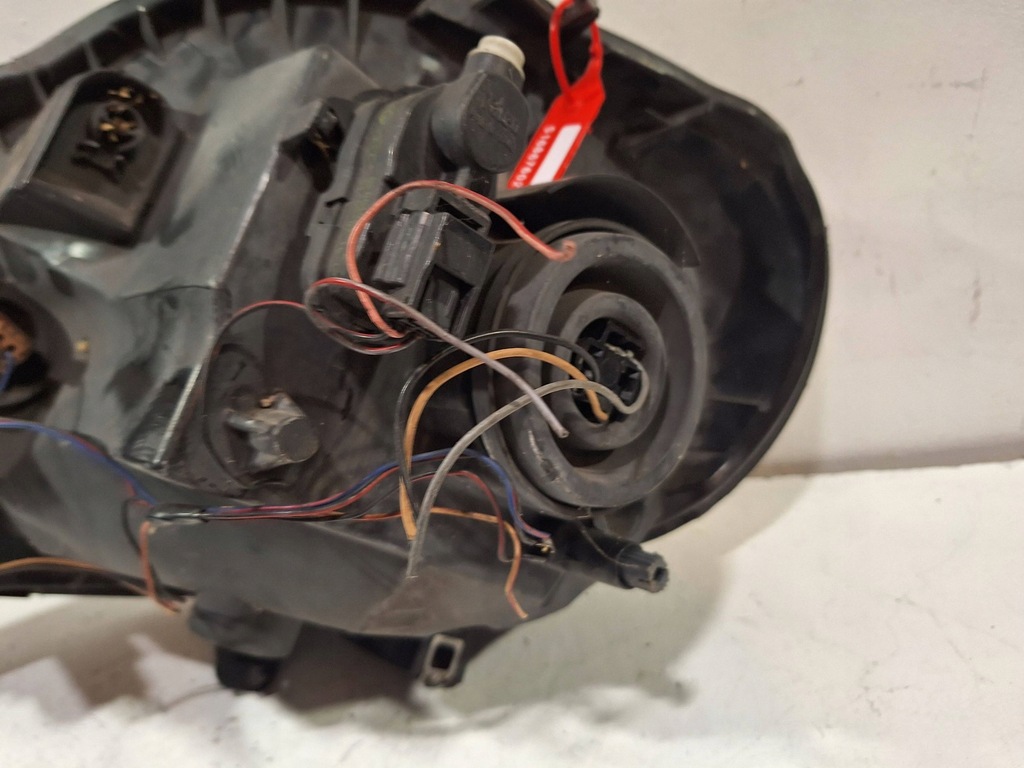 фото №6, Лампа перед права 8200701356 renault trafic ii vivaro a lift 06-