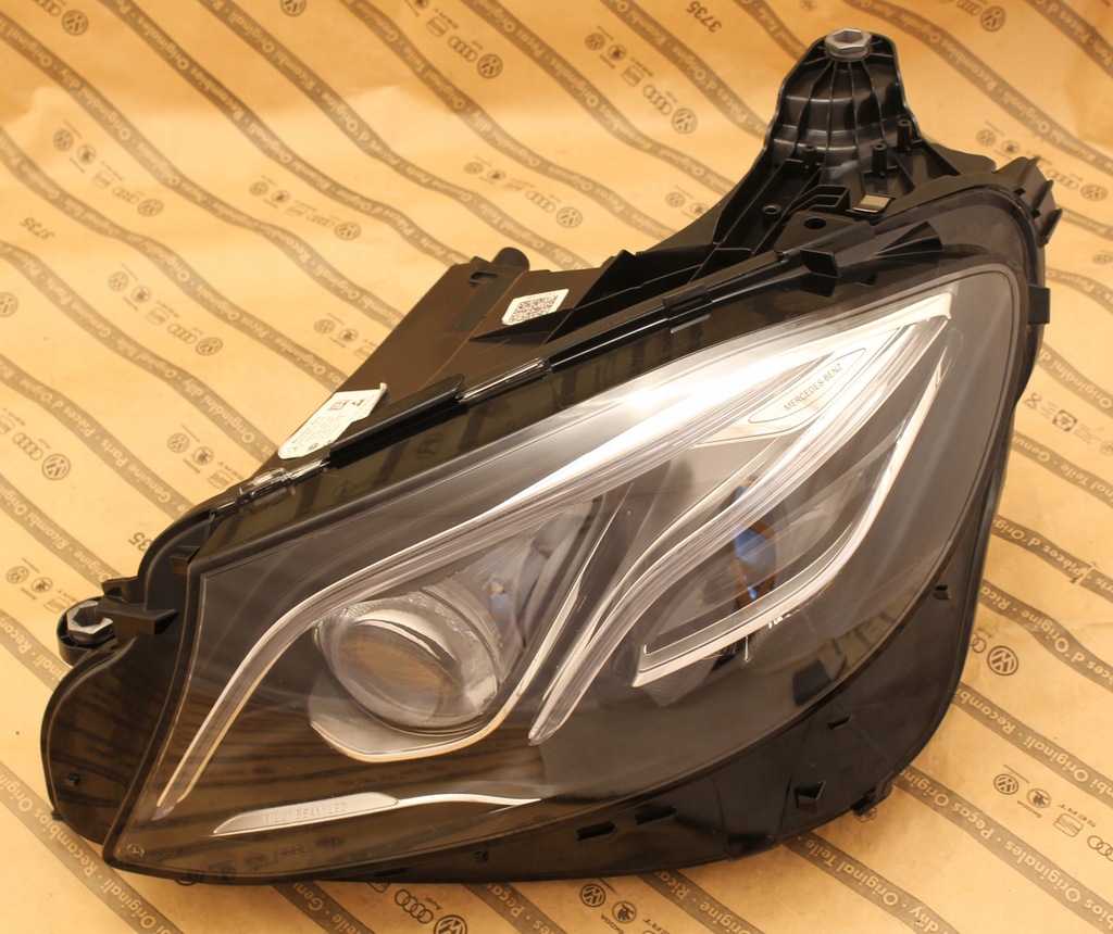 фото №1, Mercedes e-klasa w213 16-20 лампа перед full led multibeam