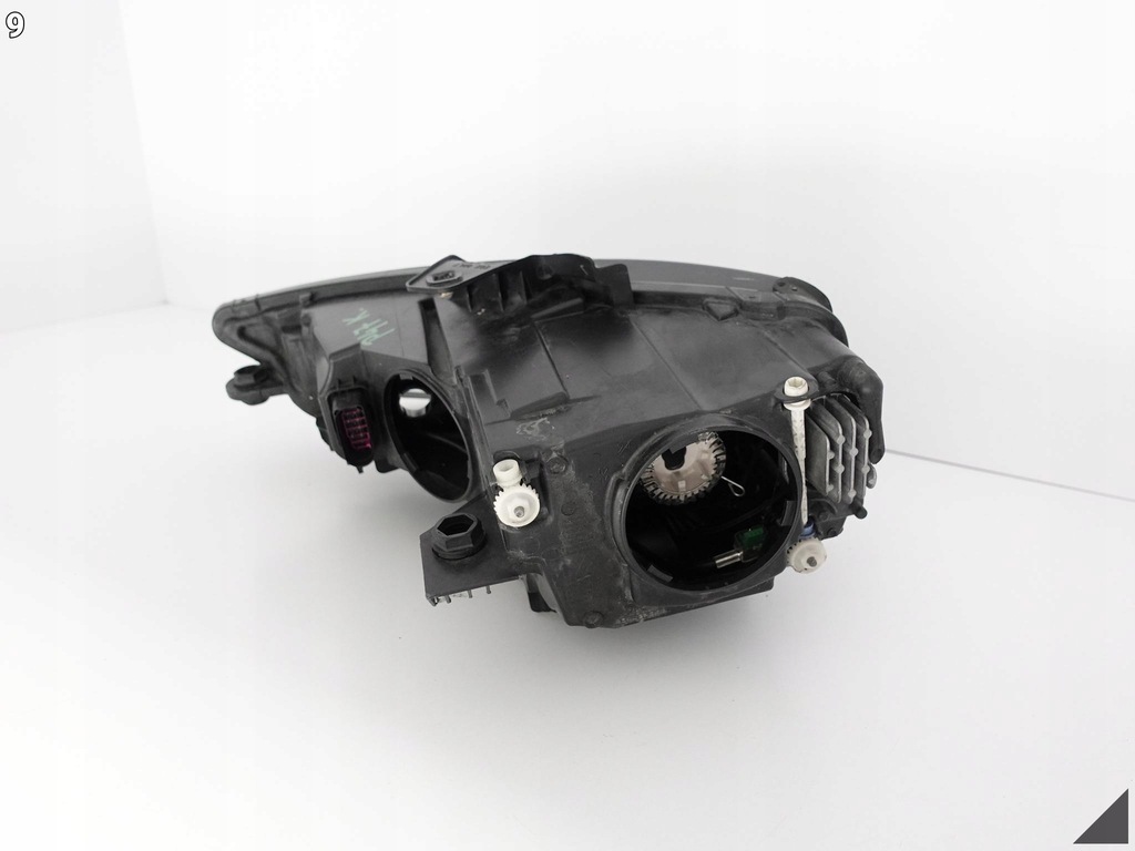 фото №10, Audi a3 s3 8v0 12-16 ксенон+ led некрутящаяся лампа eu