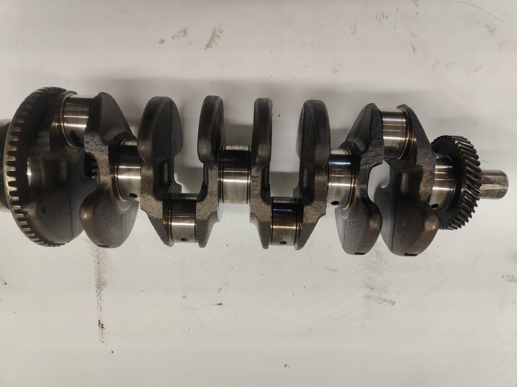 Hyundai wał колінчастий 2.2 дизель santa fe 042102 Оригінал