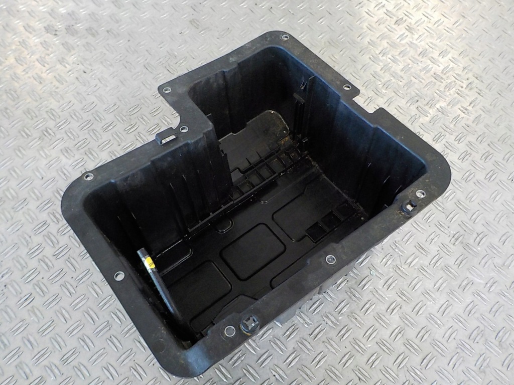 фото №1, Crafter ii man tge 17-20 корпус акумулятор