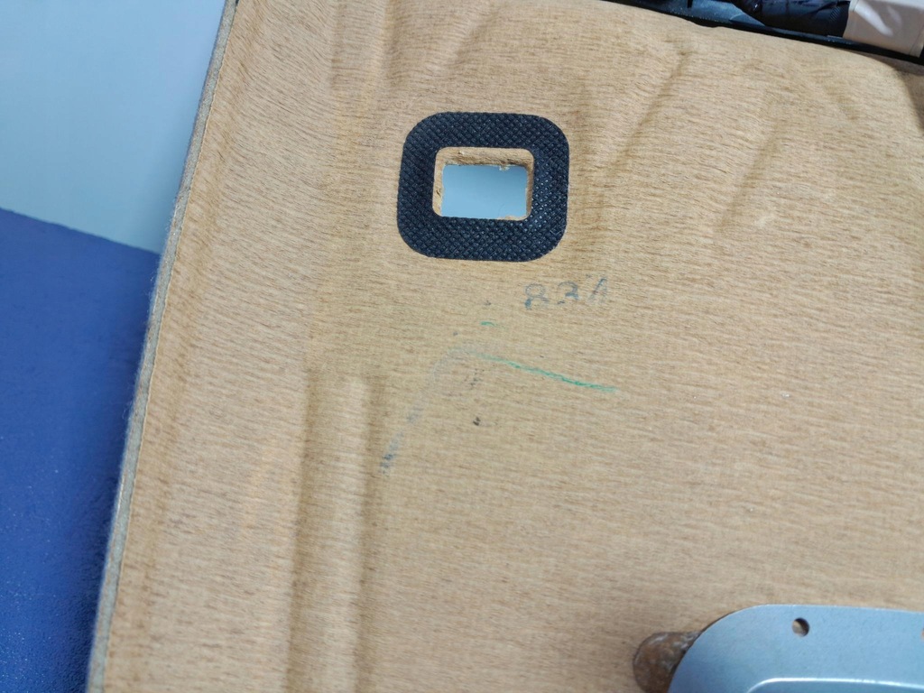 фото №13, Toyota corolla e16 xi sedan потолок