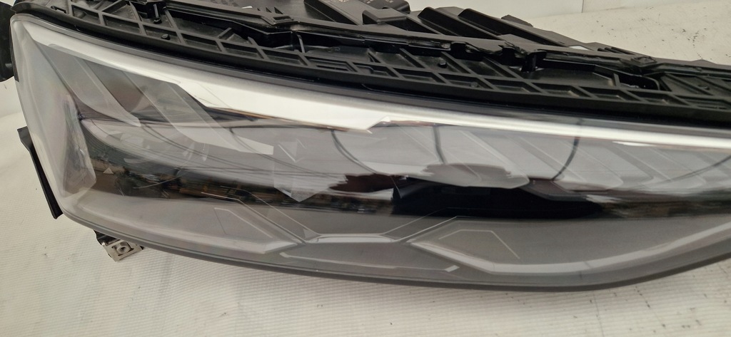 фото №11, Audi e-tron gt 4j3 full led matrix лампа передняя левая + правая