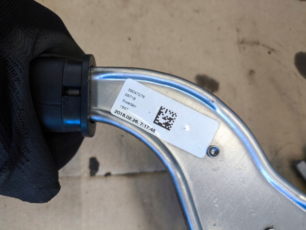 Opel astra k механизм тормоза ручного opel astra k 39047278 ? с Разборки