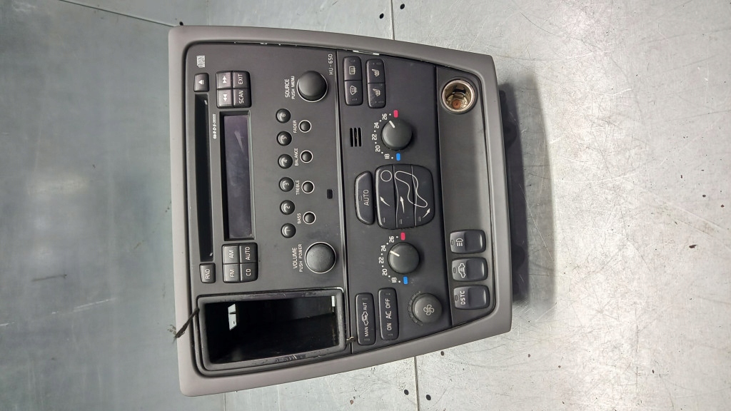 фото №1, Радио volvo v70 ii lift 05r hu-650 30722446