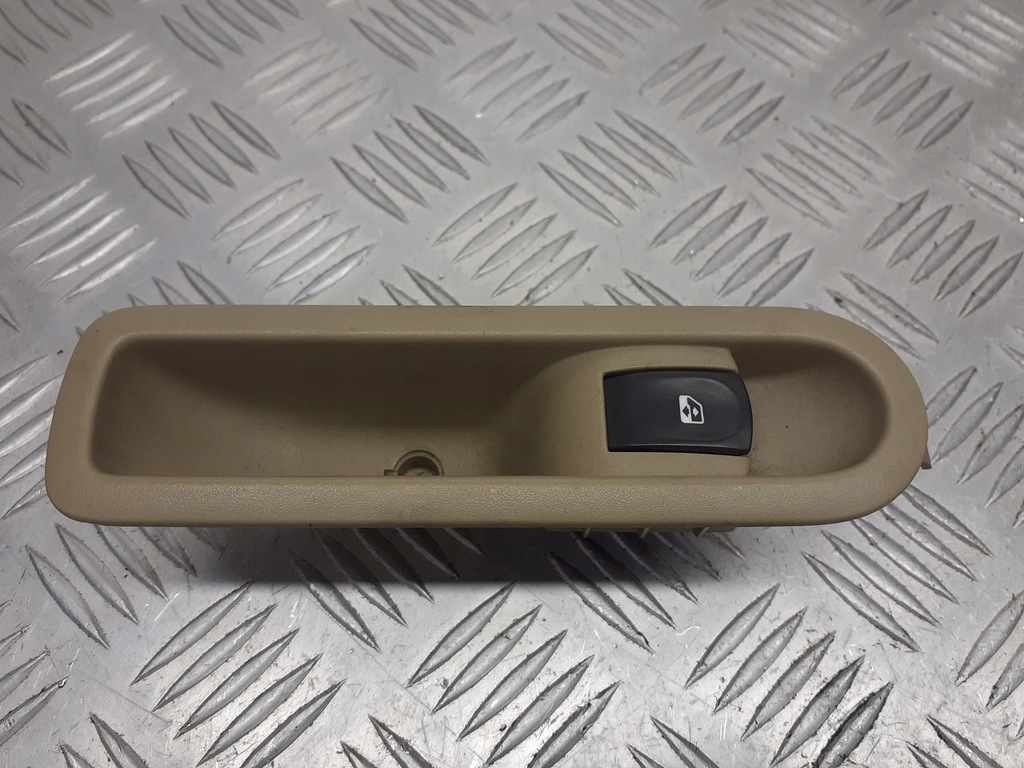 фото №1, Панель управление окон левый задняя renault modus 8200315537