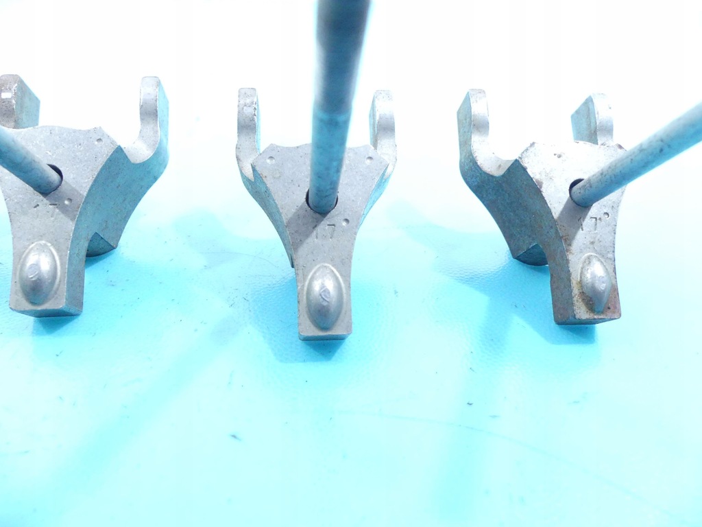 фото №5, Кронштейн кронштейн форсунки discovery sport 2,0