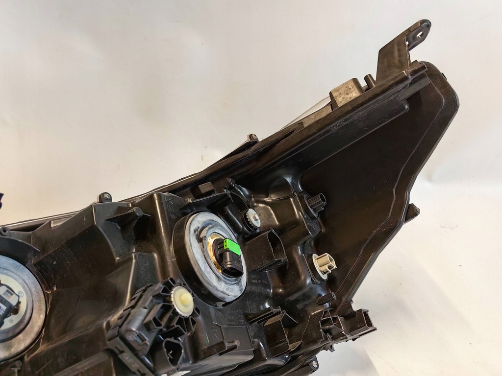 фото №12, Toyota hilux viii lift- лампа звичайна права polecam