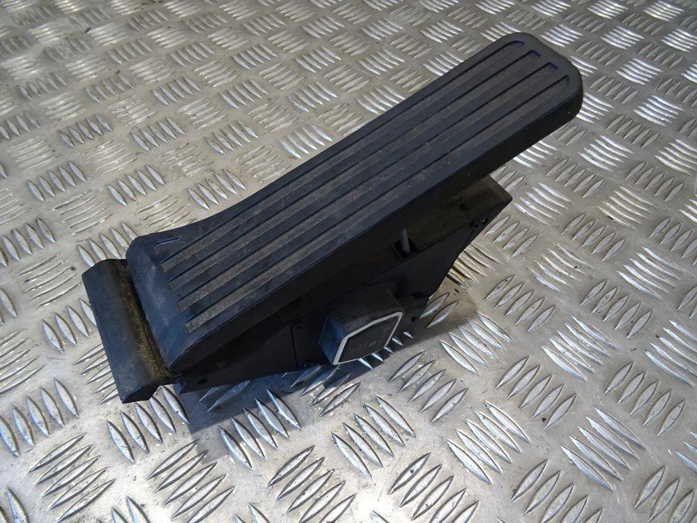 фото №1, Mercedes w222 s-klasa long педаль газу a2043000100