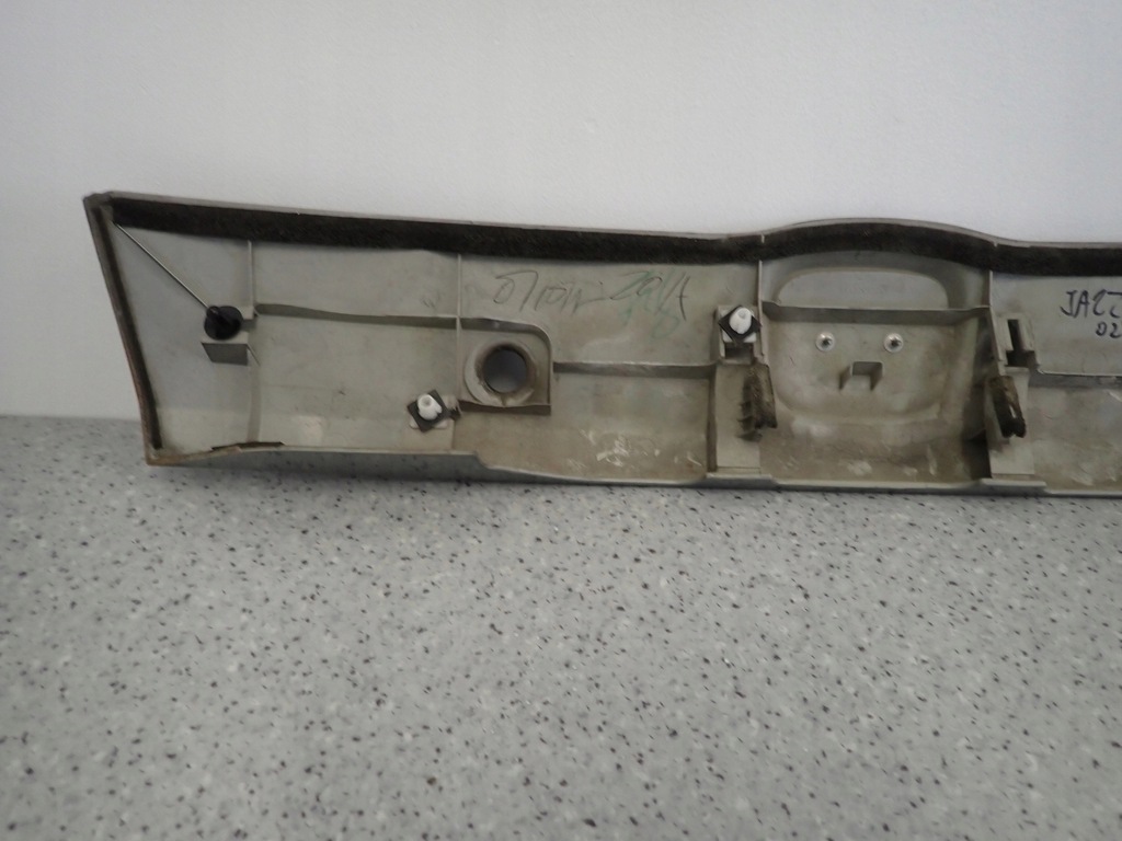 фото №7, Honda jazz ii 02-07 молдинг задній кришки nh642m