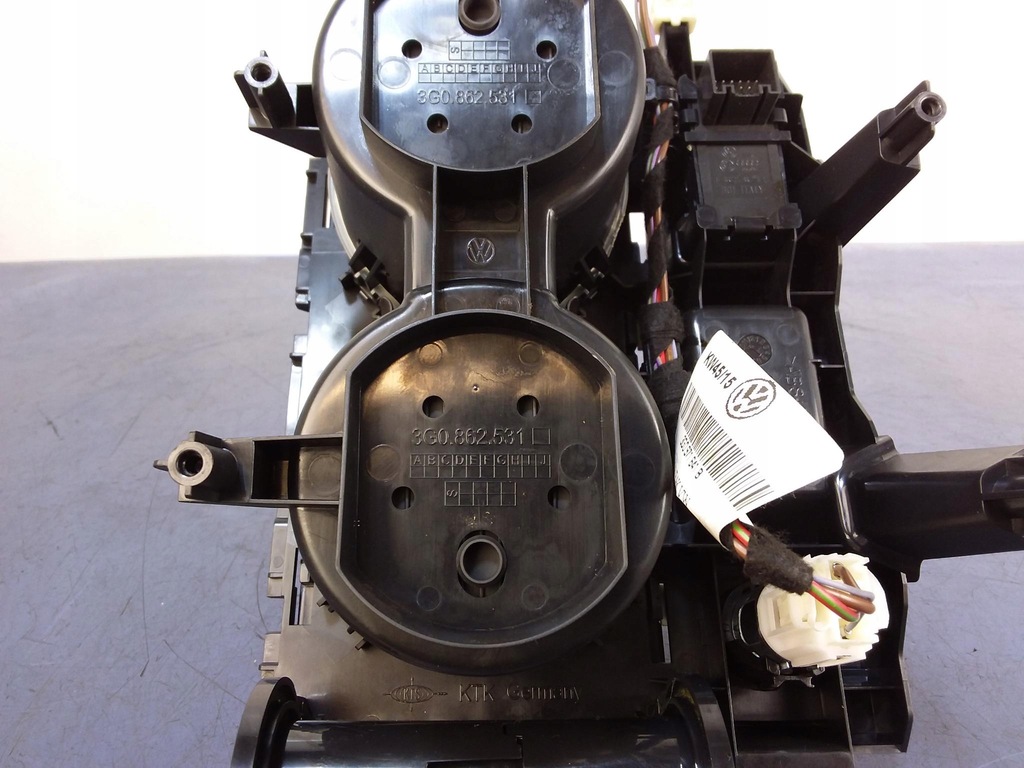 фото №4, Vw passat b8 бардачок тунель 3g0862531