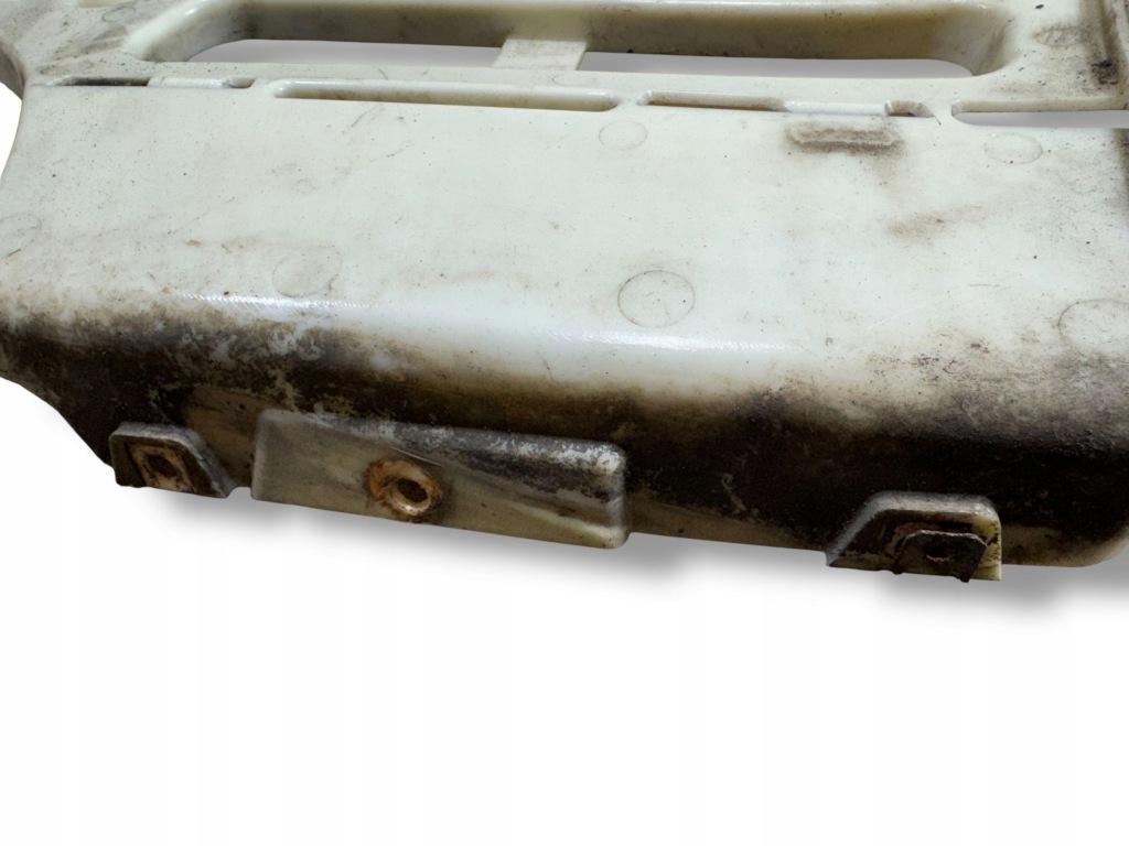 фото №11, Bmw 3 e90 e91 2011 задня сторона права кронштейн кутик бампера заднього