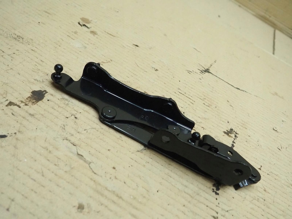 фото №9, Петля кришки mazda mx5 nd правий