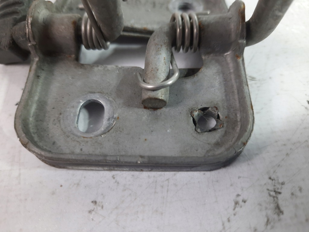 фото №15, Засов капот vw caddy touran jetta scirocco