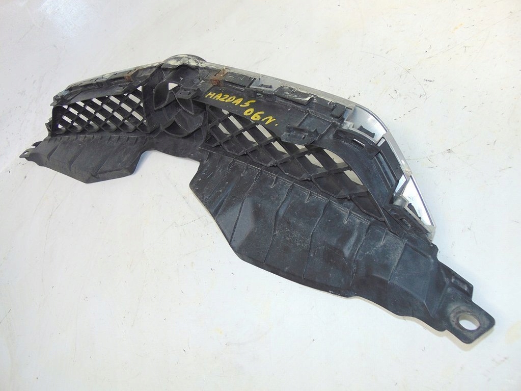 Mazda 5 v 2.0 d 06r решётка радиатора решётка  радиатора с Разборки