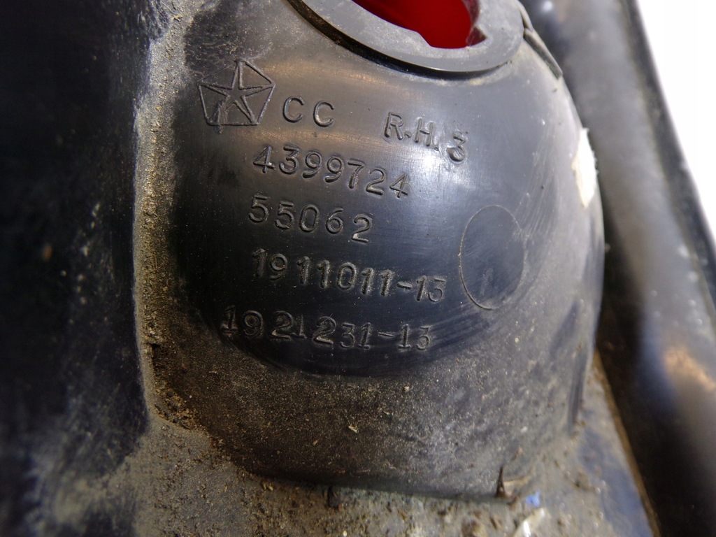 фото №7, Лампа задняя задняя правая plymouth voyager