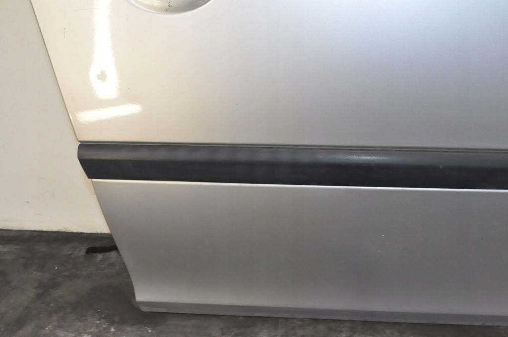 фото №5, Renault clio iii дверь правый перед передние