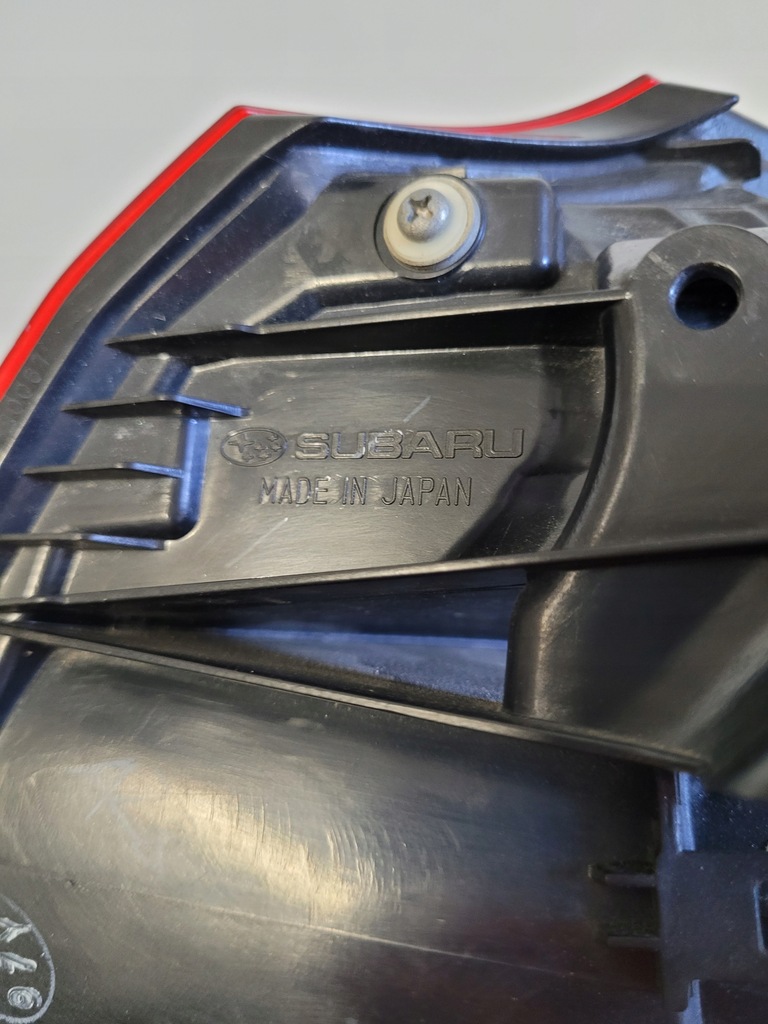 фото №7, Subaru legacy v 5 outback лампа задняя левый задняя левая оригинал 220-20067 eu