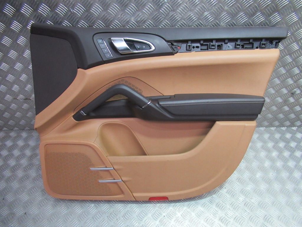 фото №10, Porsche cayenne 7p5 lift сиденья кожа заднее сиденье обшивки обивка комплектная