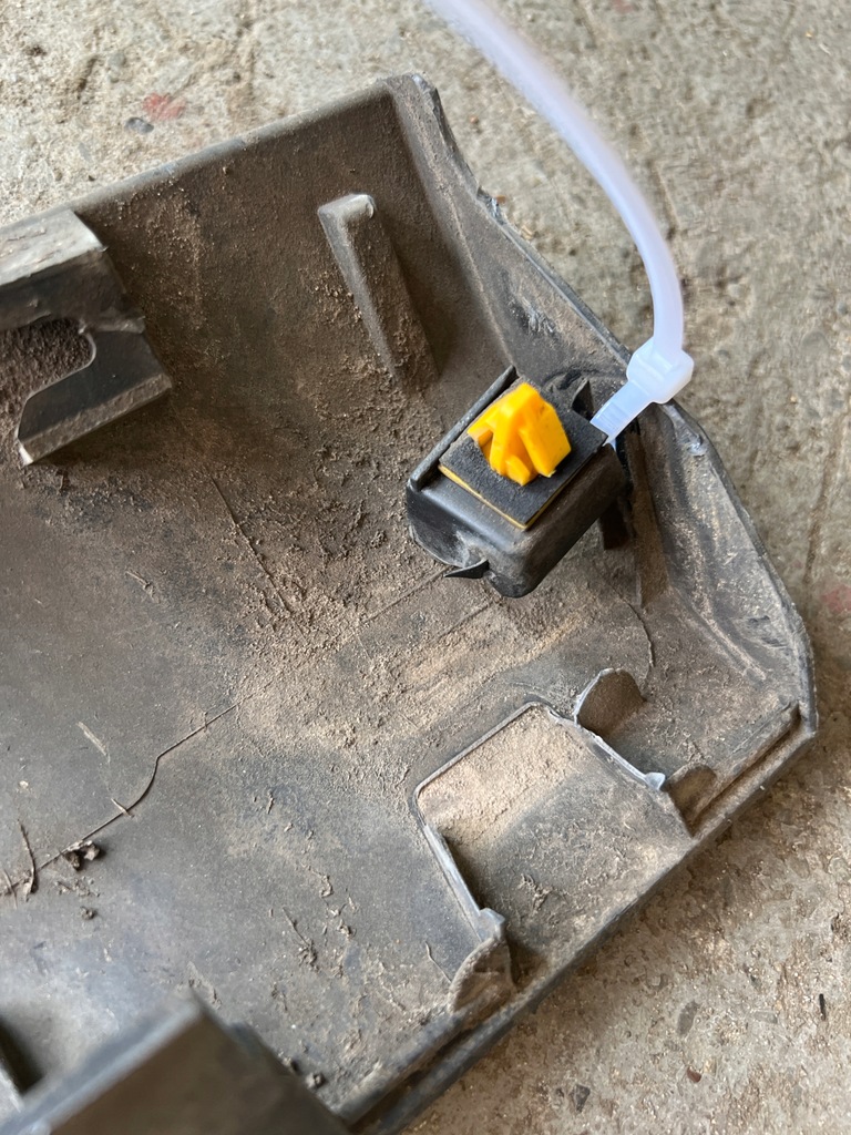 фото №9, Kia stonic 17- молдинг накладка порог порог правая