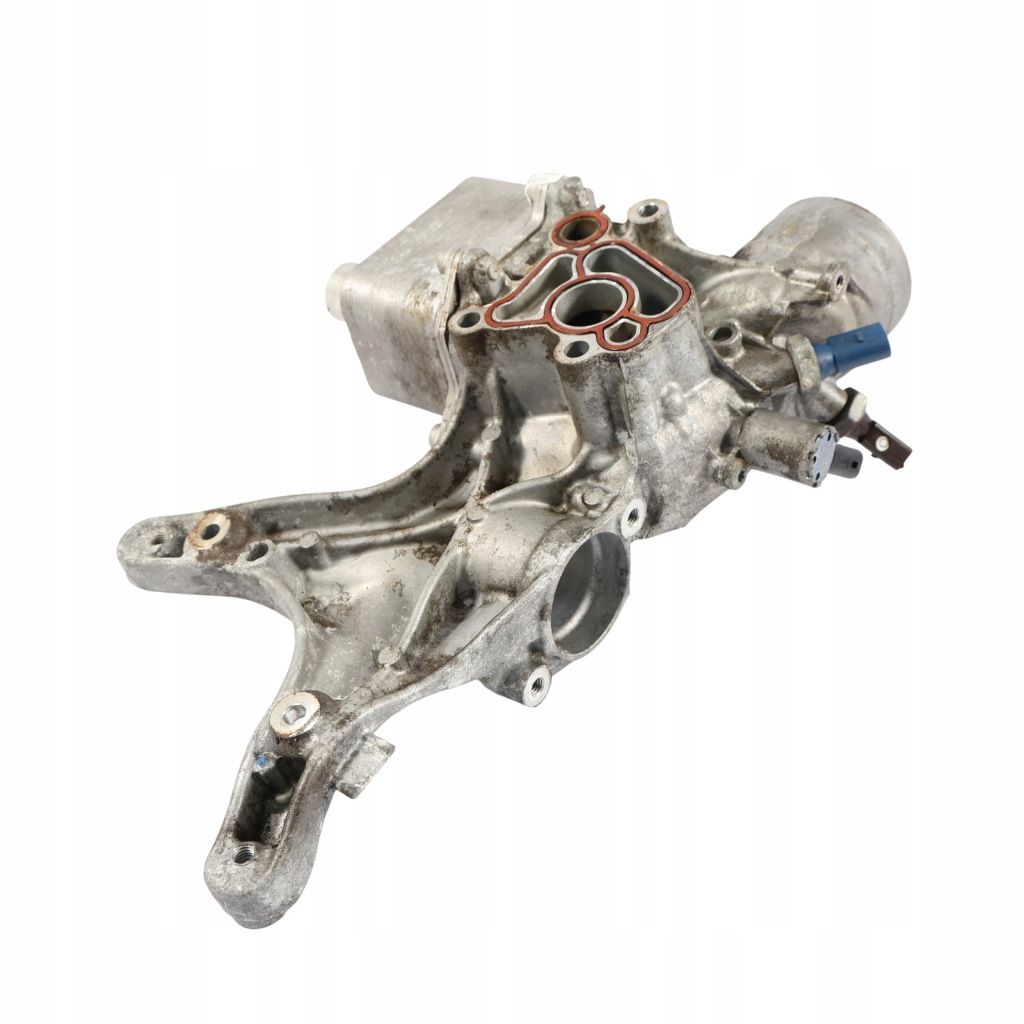 фото №9, Audi s3 8v 2.0 tfsi кронштейн основание фильтра масла радиатор 06l903143d