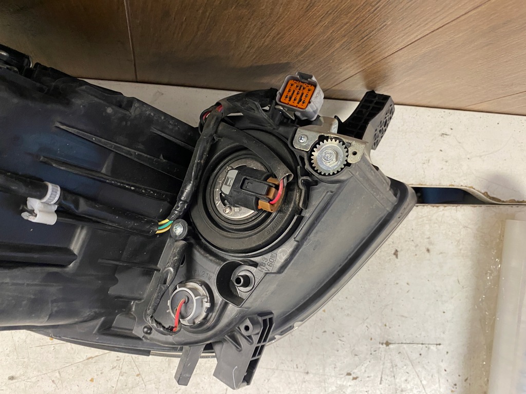 фото №9, Mitsubishi i-miev лампа лівий перед