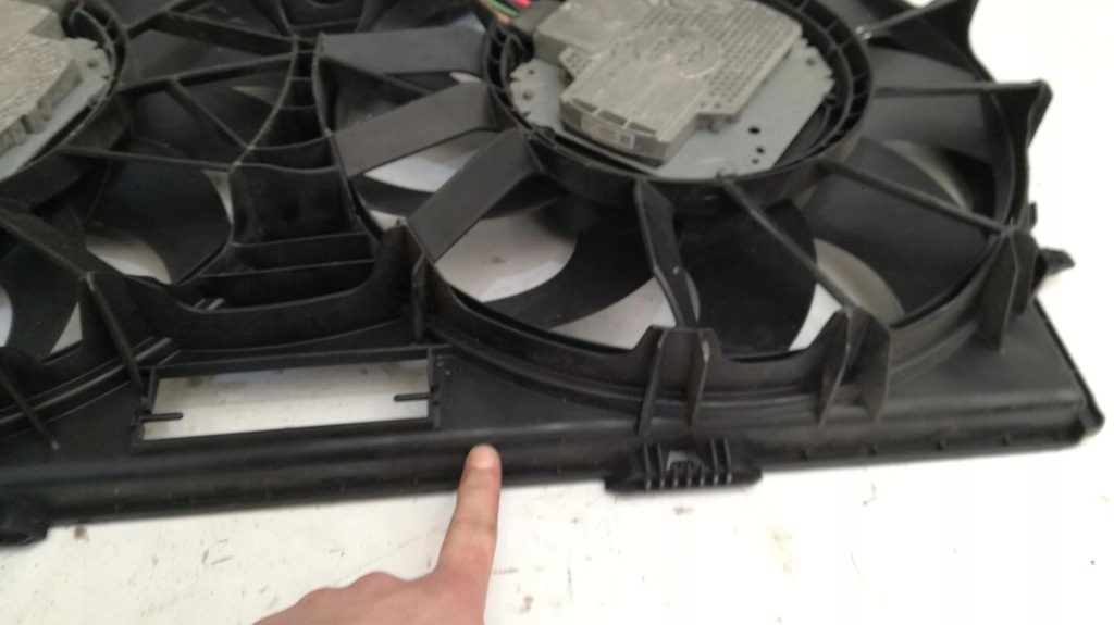 фото №11, Audi a8 4h корпус вентилятор 4h0121003f