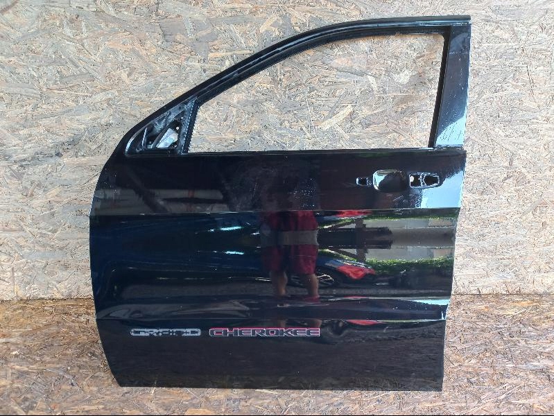 фото №1, Jeep grand cherokee wk2 дверь левая передние перед