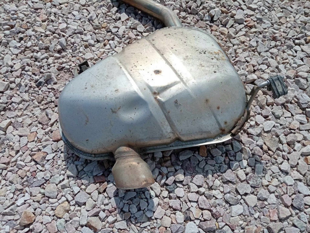 Гаситель выхлоп n43 1.6 1.8 бензин bmw e87 e81 7577603 Оригинал