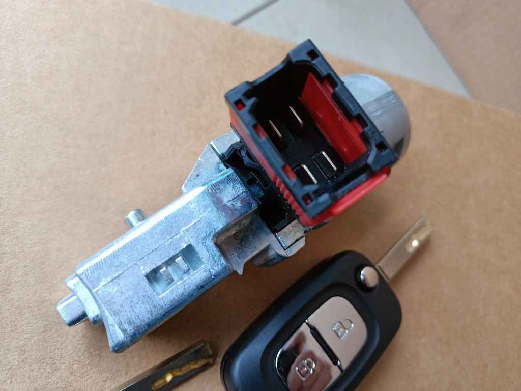 фото №12, Nowa kpl замок запалювання колодка ключ pod pilot 2 кнопки renault clio 3 iii