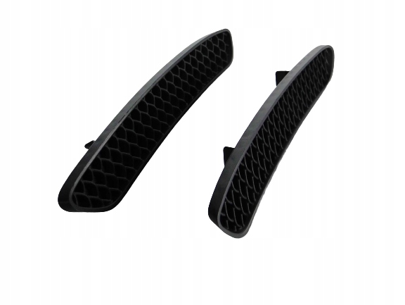 фото №1, Mercedes-benz оригинальный номер a1568850153 решётка вентиляционная, бампер