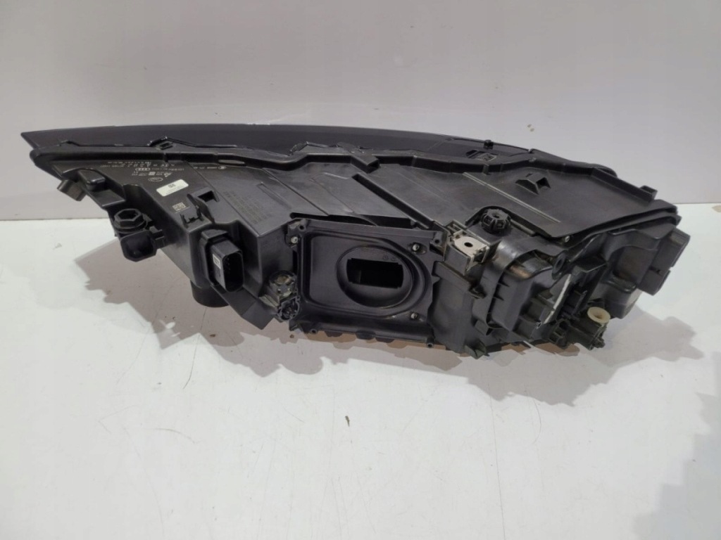 Audi q7 4m фара full led matrix - r 12846 в Україні