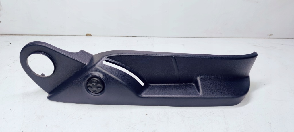 фото №1, Защита заглушка сиденье правая audi a3 8p 8p0881326b