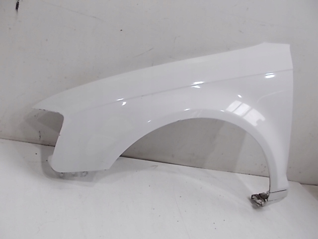 Audi a3 8p рестайлинг  08-12 крыло  левое  передний оригинал с Разборки