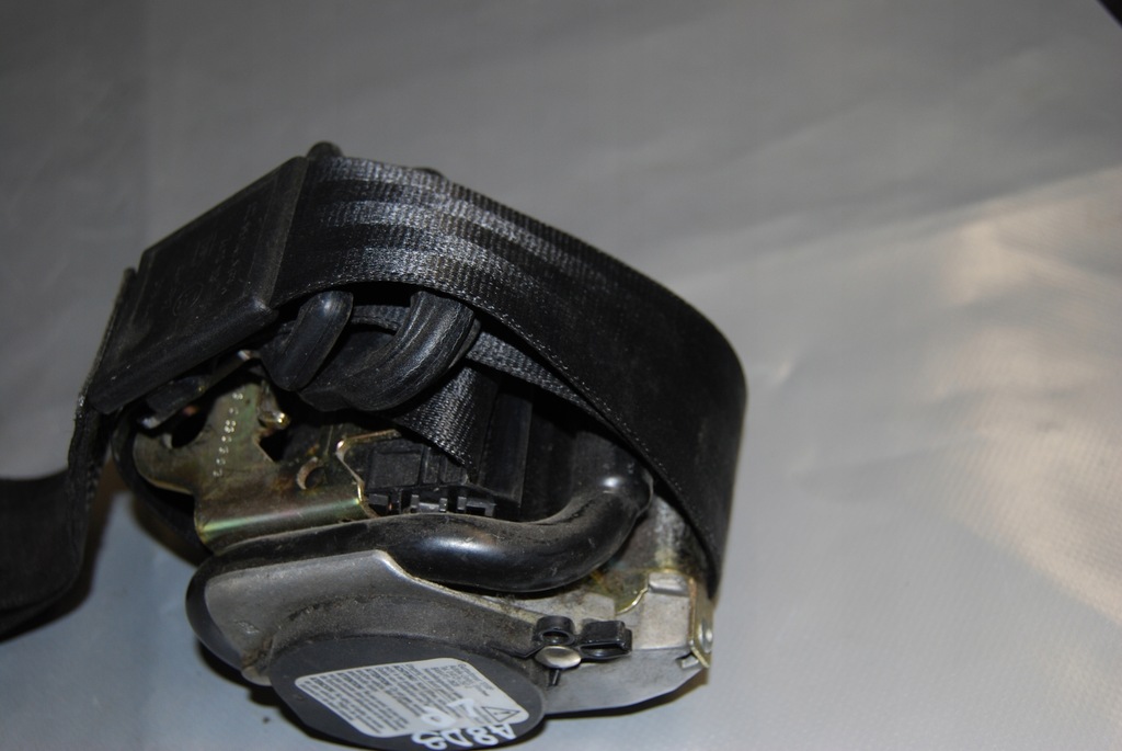 фото №7, A8 d3 pas безпеки правий 4e2857705 чорний