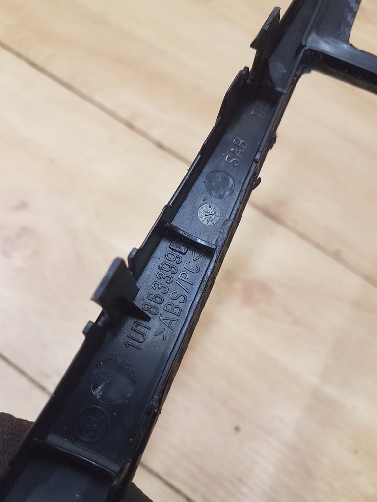 фото №3, Рамка радіо консолі панелі skoda octavia i